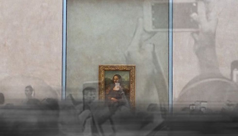 louvre mona lisa beyond glass vr