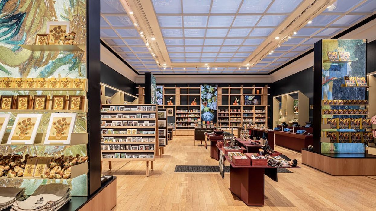 Lumsden The National Gallery Portico Shop redesign