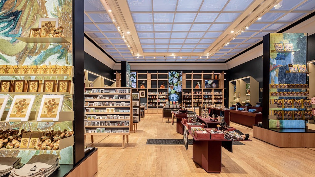 Lumsden The National Gallery Portico Shop redesign