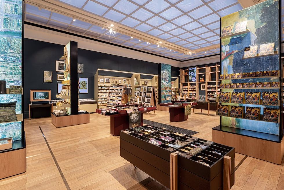 Lumsden-The National Gallery shop