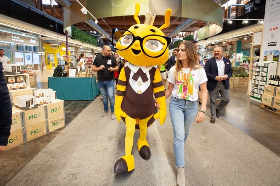 Luna Farm FICO Eataly World  mascotte 4