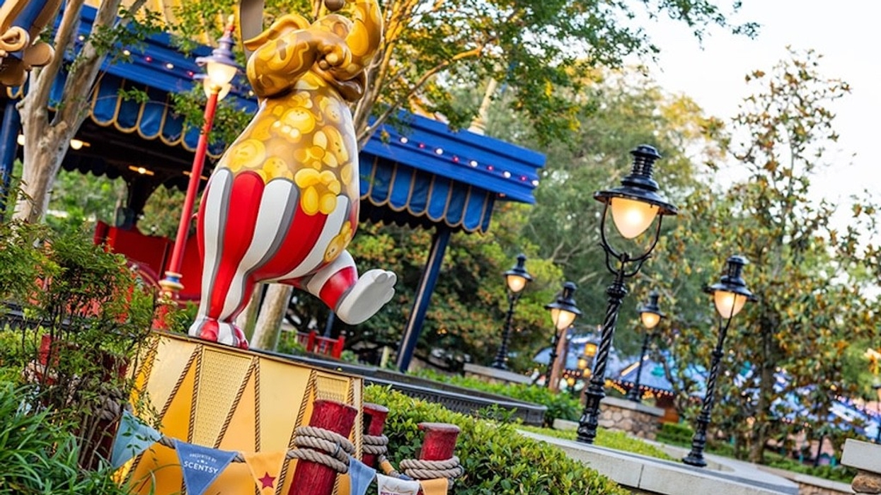 magic kingdom smellephants on parade