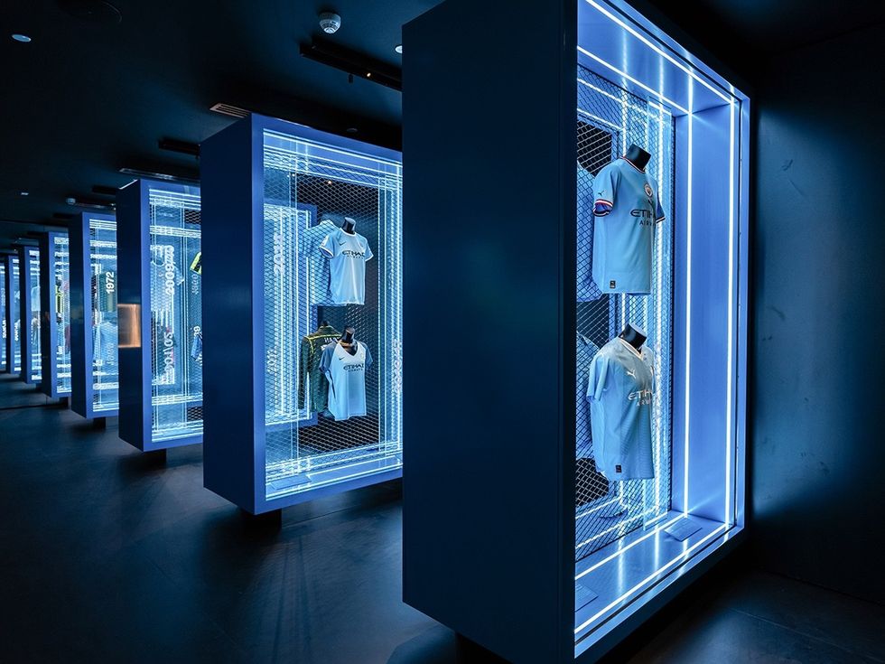 man city challenge yas mall