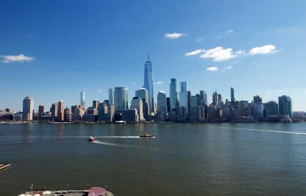 manhattan skyline from hyatt house hotel