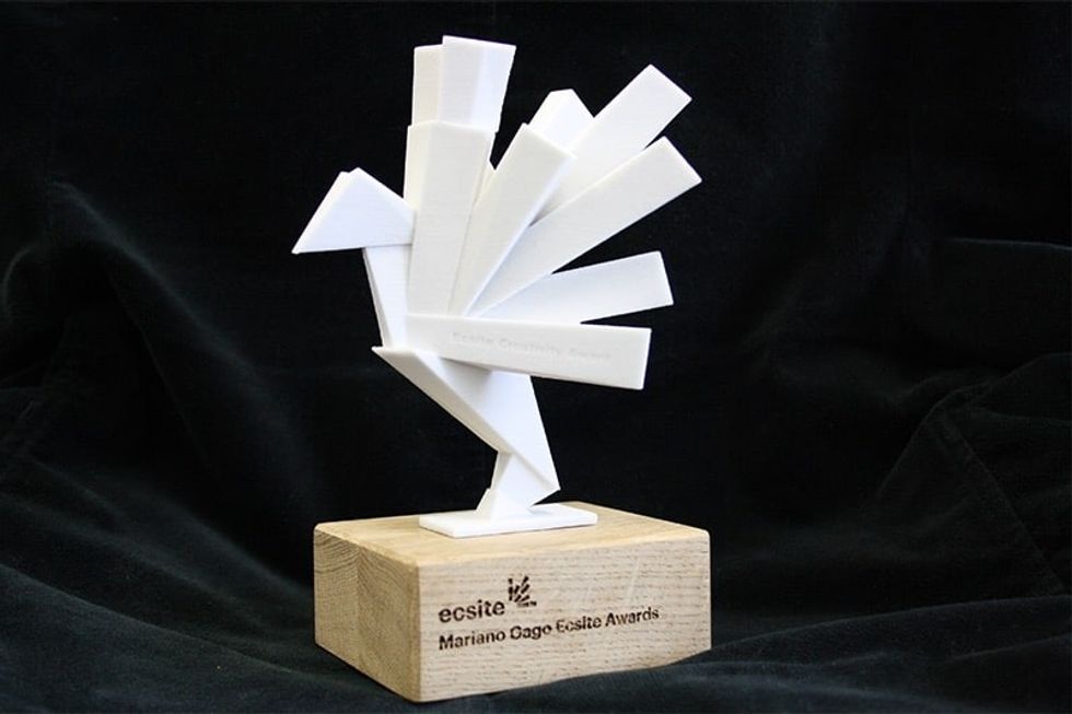 mariano gago ecsite awards trophy