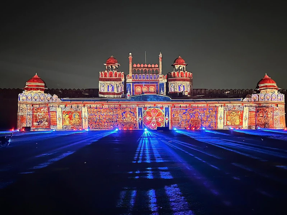 Matrubhumi - Red Fort christie