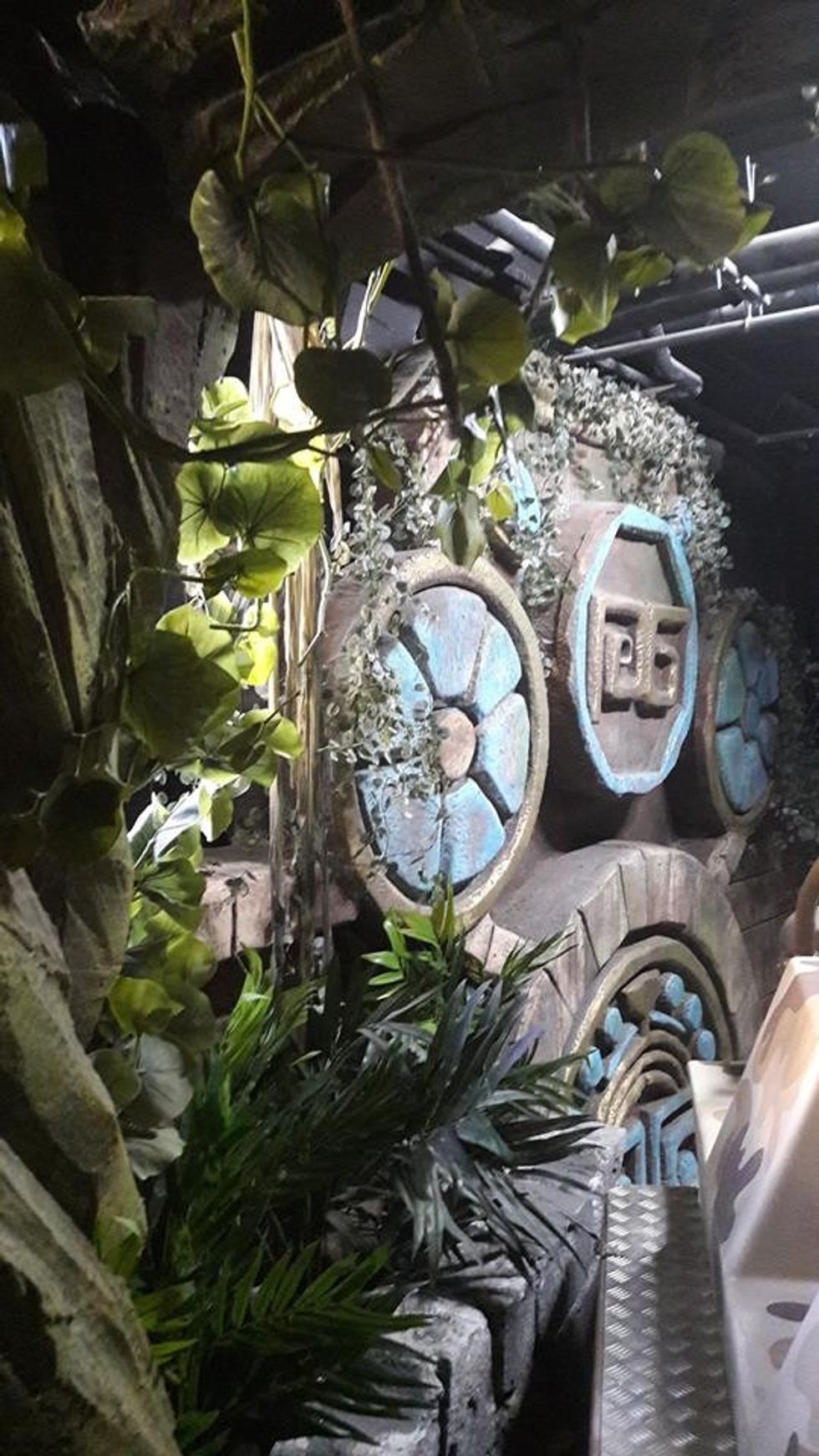 Maya World Dark Ride EOS