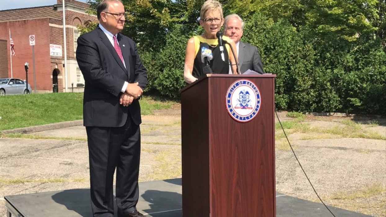 Mayor Sal Panto, City of Easton; Lin Erickson, Executive Director and CEO, Da Vinci Science Center; Representative Robert Freeman
