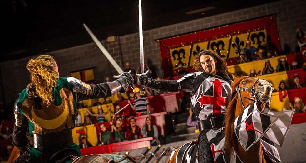 Medieval-Times-Sword-Fight