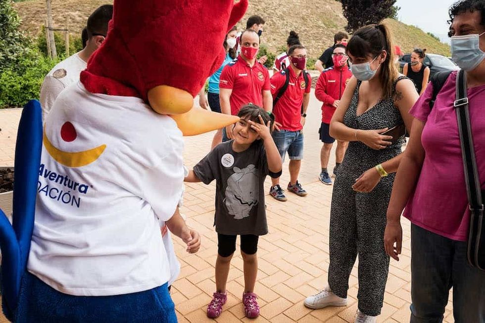 Meeting the park's mascots