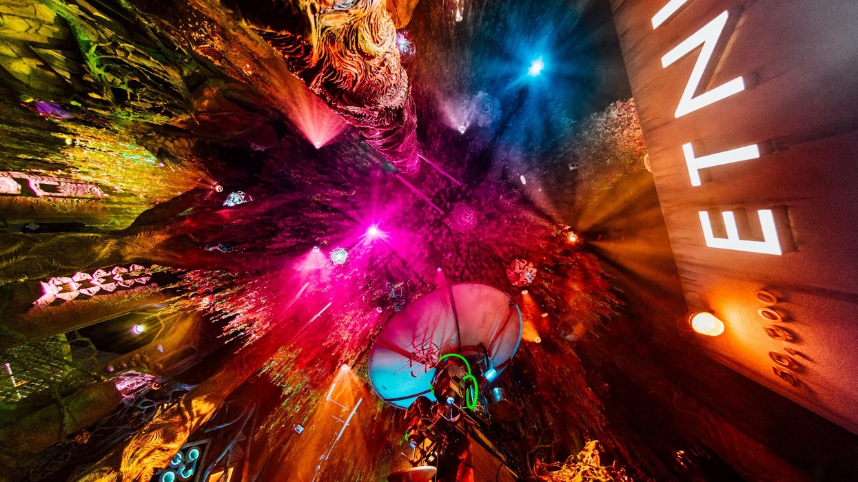 meow wolf houston radio tave