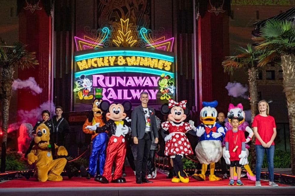 mickey and minnies runaway railway