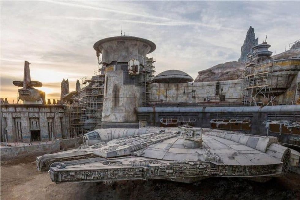 milennium falcon star wars galaxys edge opening date