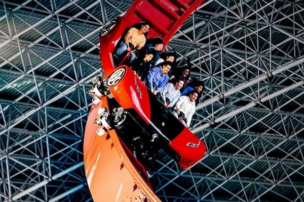 Mission-Ferrari-ride-track