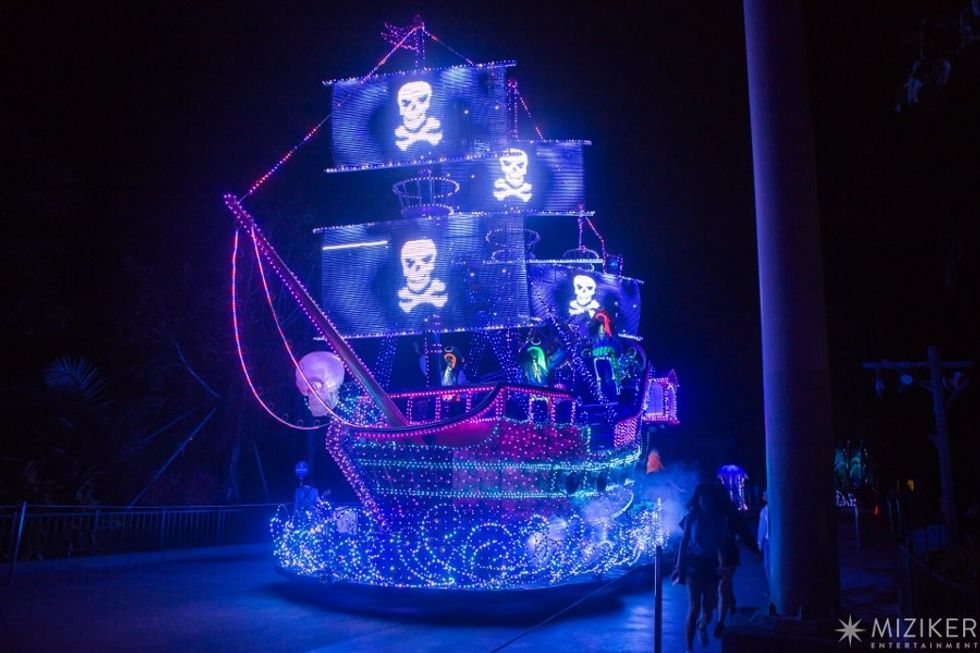 Miziker Entertainment Creates Journey of Light Parade for Chimelong Ocean Kingdom
