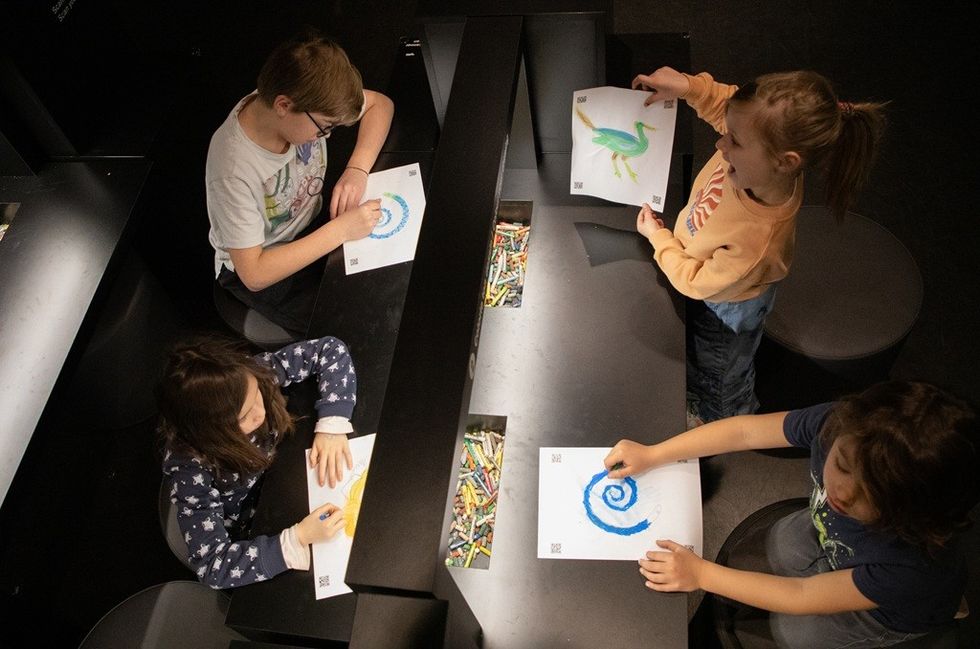 Modulo PiAtelier des Enfants colouring station © Culturespaces, Charlotte Vignon