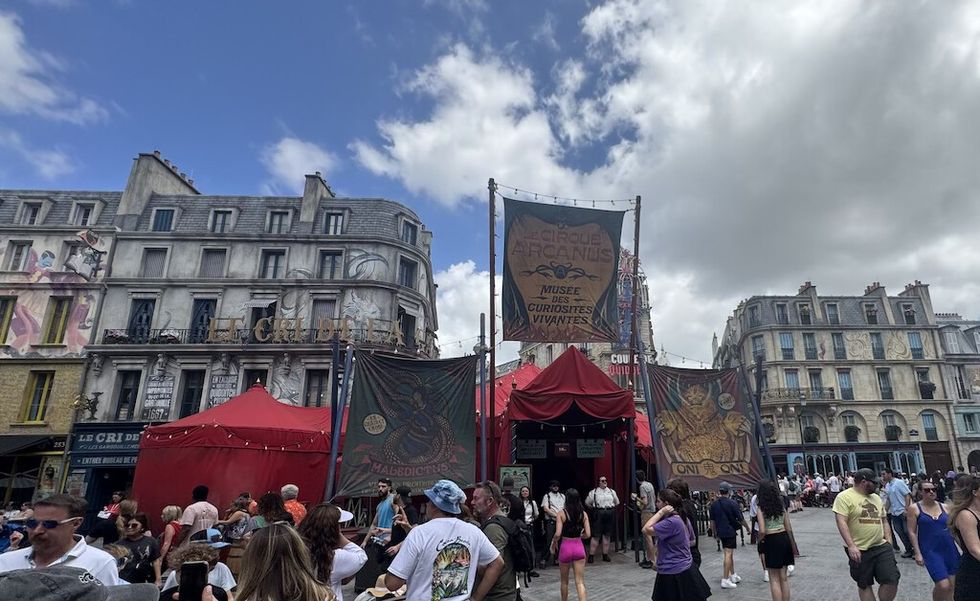 More of Place Cacheé Wizarding World of Harry Potter Ministry of Magic Universal Epic Universe