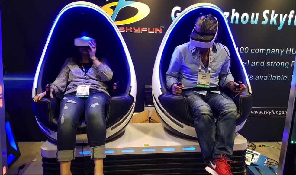 multi posture VR at iaapa 2017 a (1)