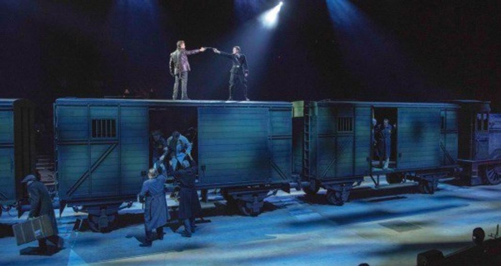 Musical 40-45 Painting with Light