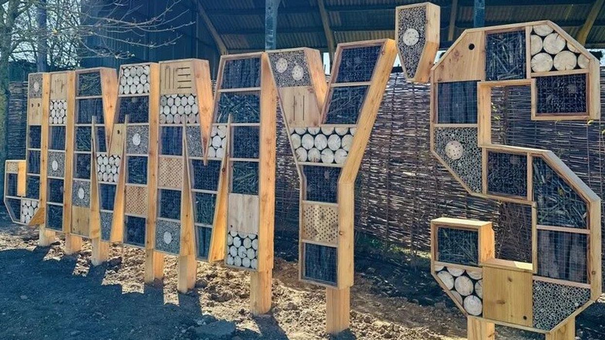 n-gage.io Jimmys Farm sign