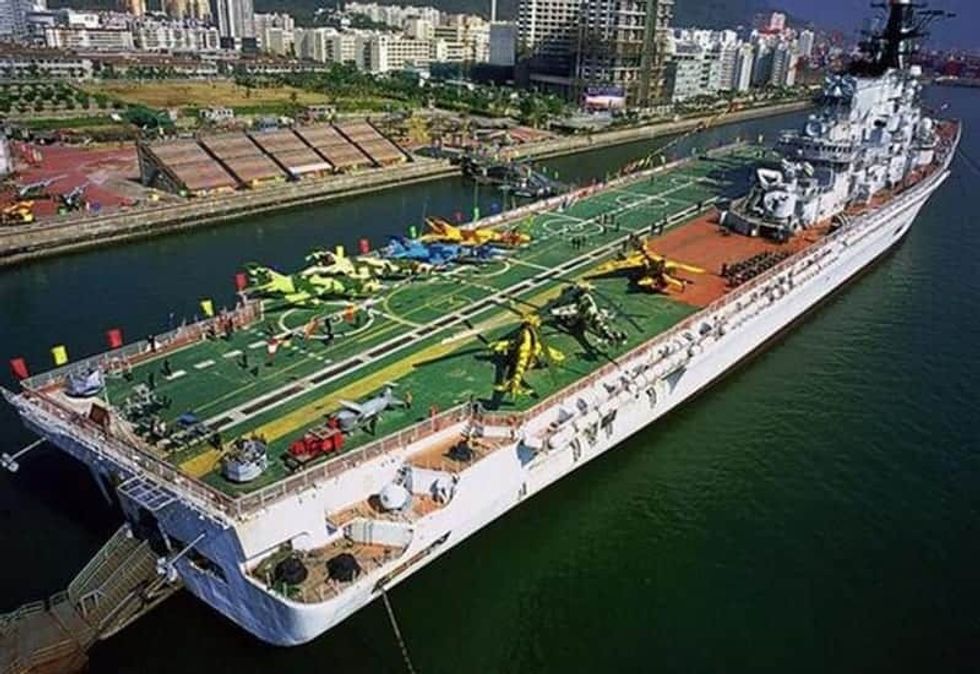 Nantong Minsk Aircraft Carrier theme park