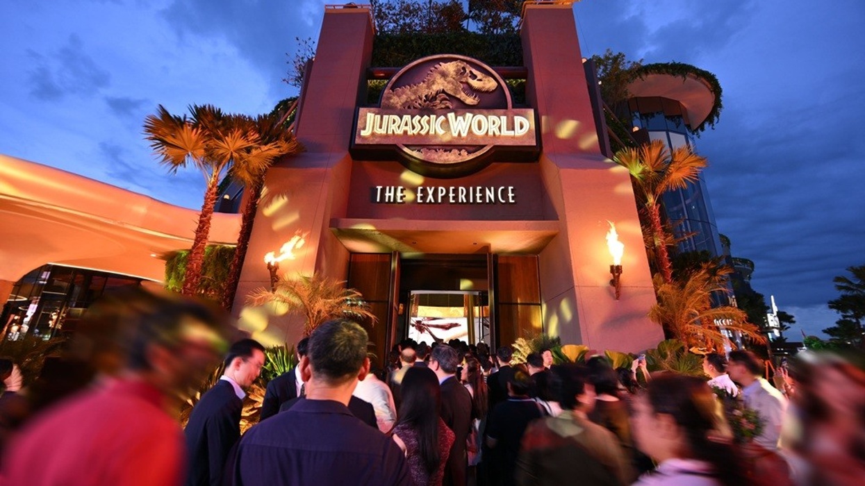 NEON Jurassic World: The Experience Bangkok