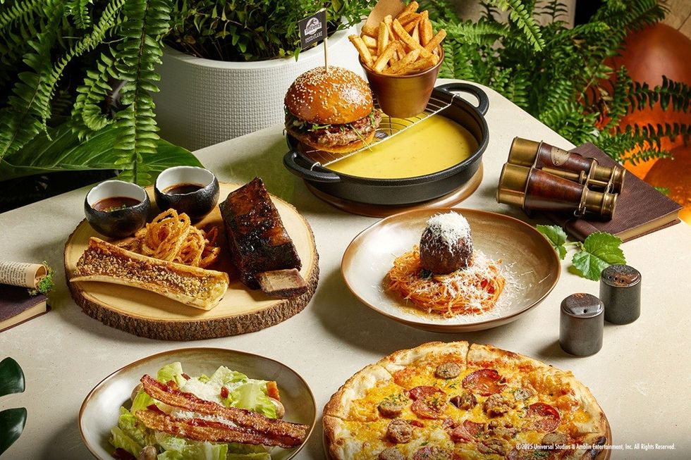 NEON Jurassic World: The Experience Bangkok