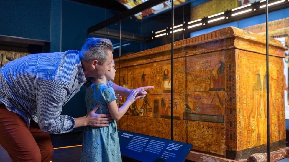 Neon Ramses and the Gold of the Pharaohs