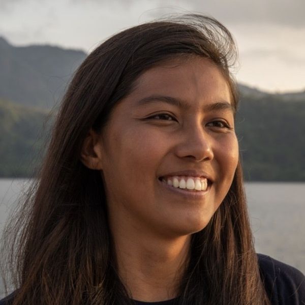 Nesha Ichida headshot