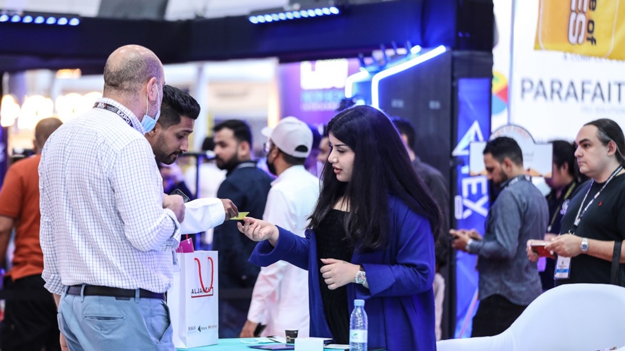 networking at SEA Expo