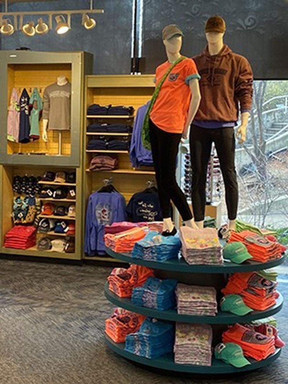 New store at Tennessee Aquarium by Event Network