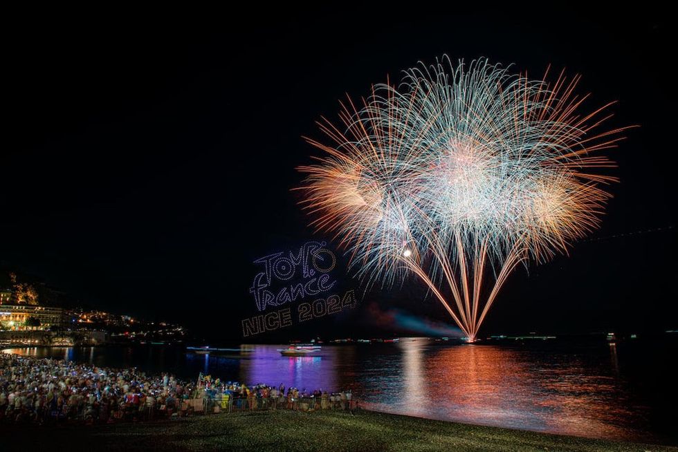 Nice drone show Dronisos