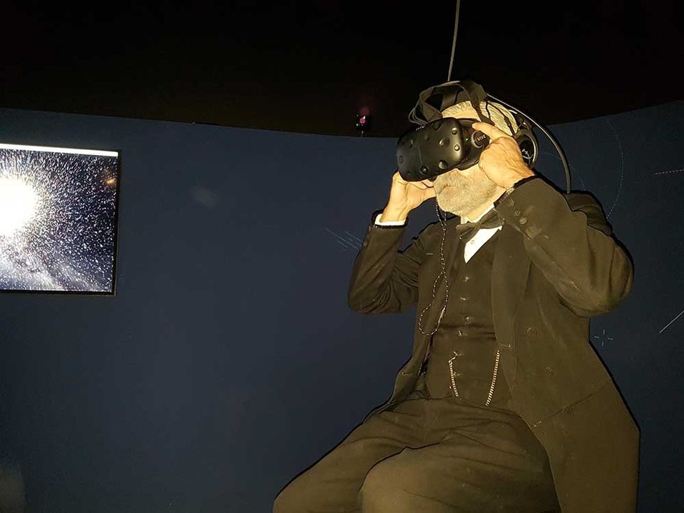 nobel tried VR