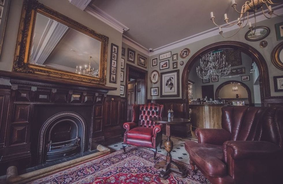 Oakfield House interior, Chester Zoo