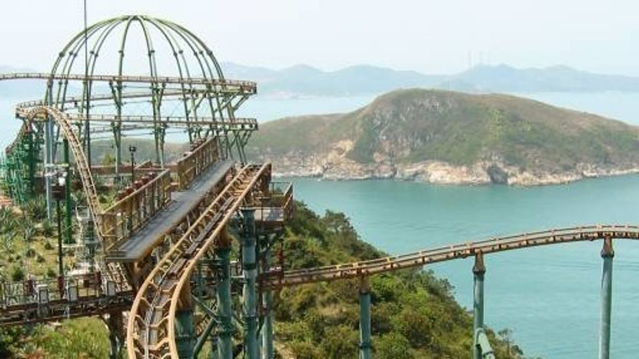 ocean park hong kong mine train vr coaster