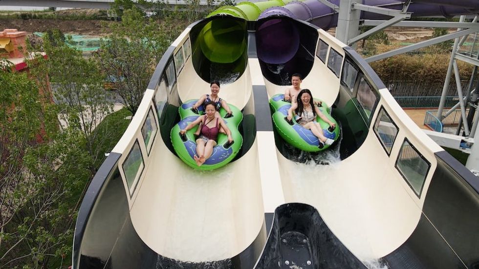 OCT Xi'an Dueling PIPEline ProSlide