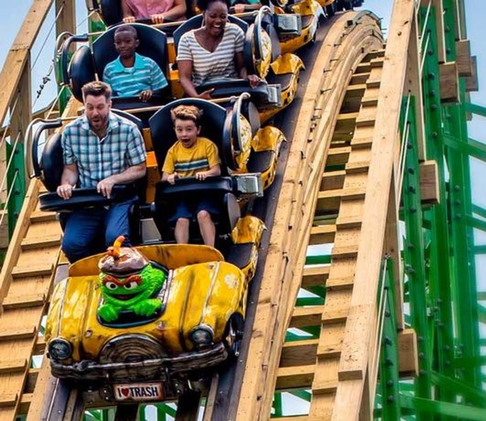 Oscars-Wacky-Taxi-Sesame-Place-US-roller-coasters-2018