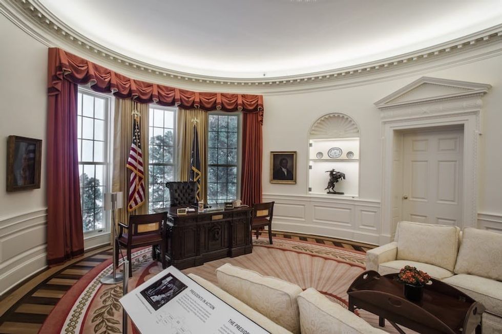 Oval Office replica NYHC