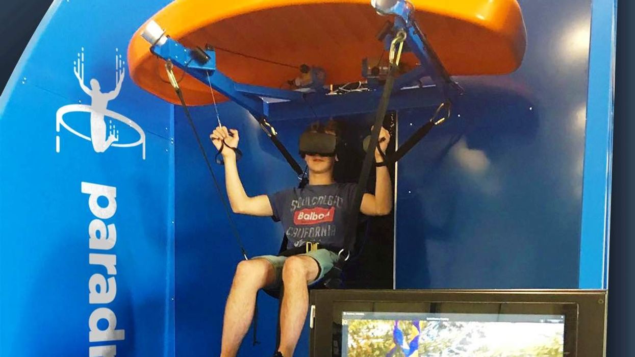 paradropVR at universe science park - a virtual paragliding experience immersivity