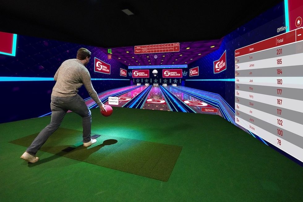 Party Bowling by Sports Simulator