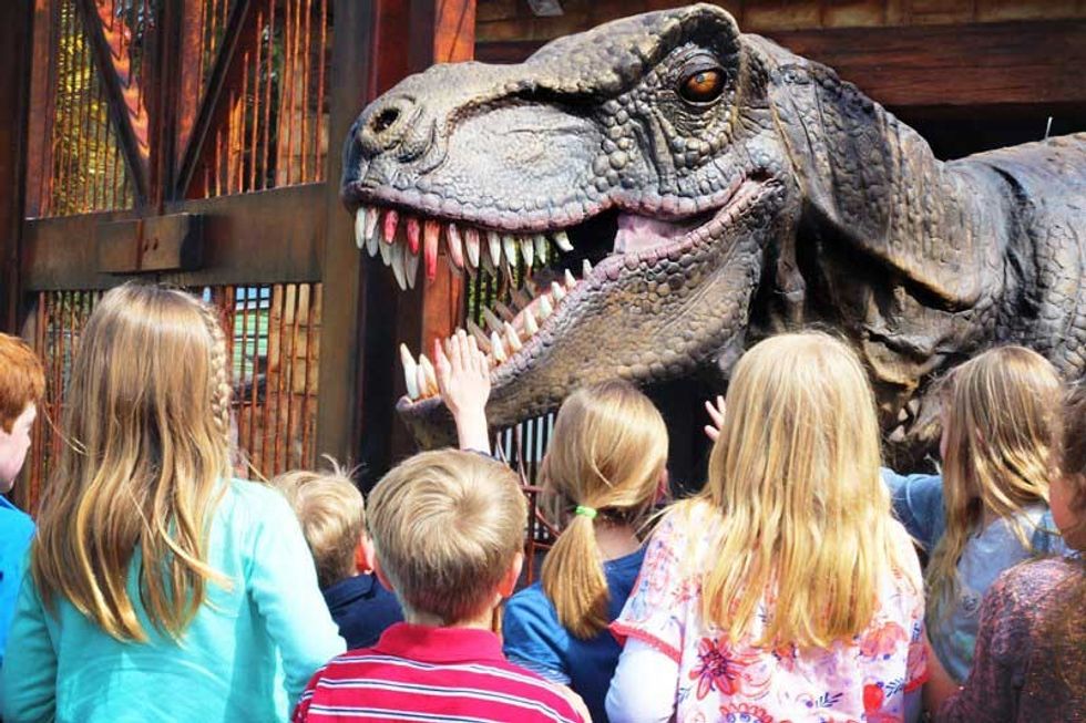 paultons park lost kingdom alive dinosaur encounter children