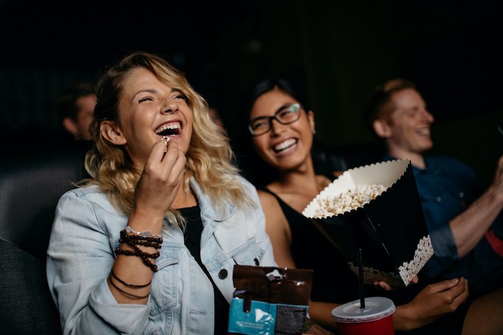 people-watching-film-with-popcorn