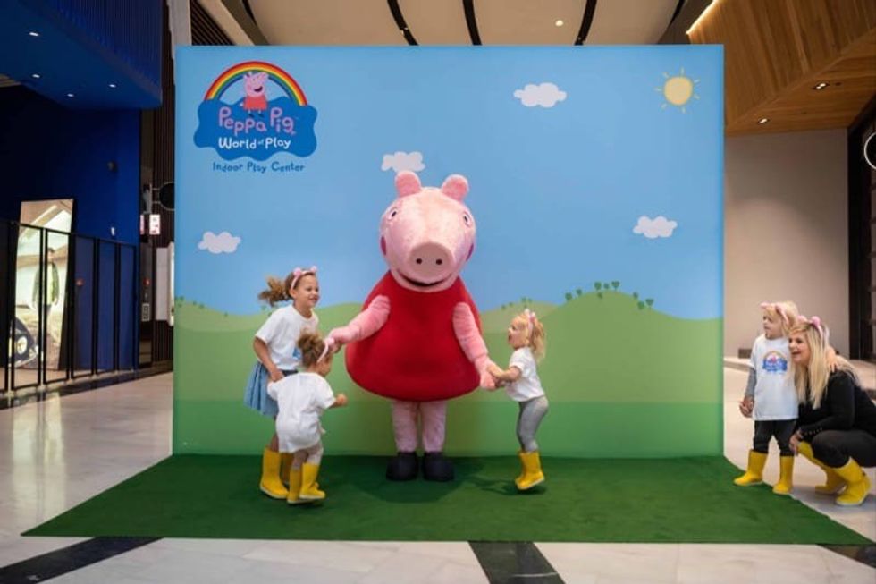 peppa pig play centre merlin