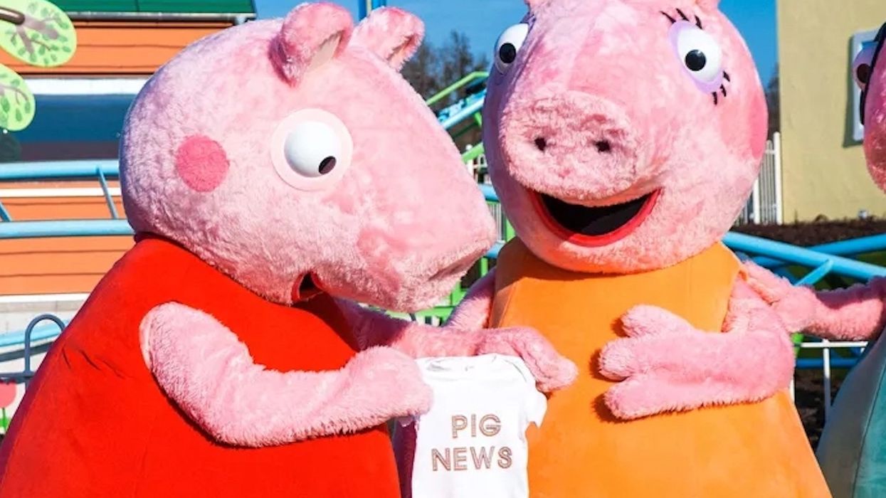 peppa pig theme park new baby
