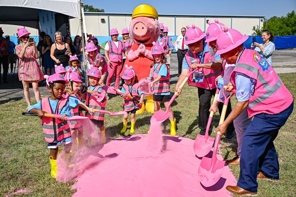 peppa pig theme park texas groundbreaking