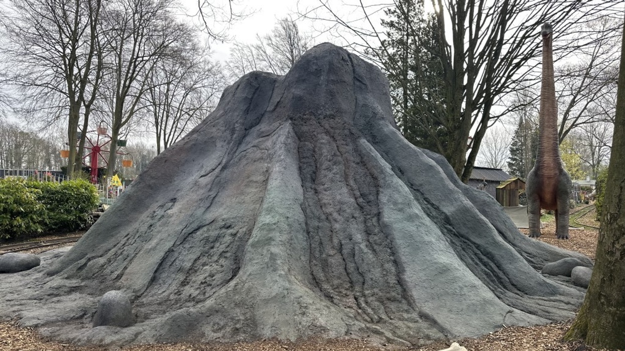 Petro Art Production Volcano