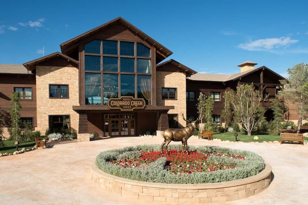 PGAV hotel colorado creek