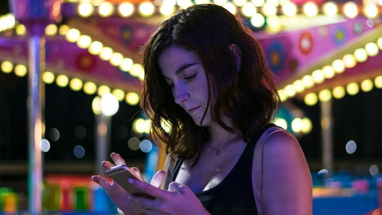 phones in theme parks