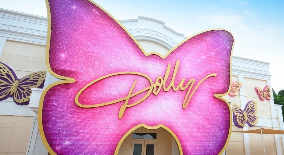 Dollywood Plans New Experiences Honoring Dolly Parton