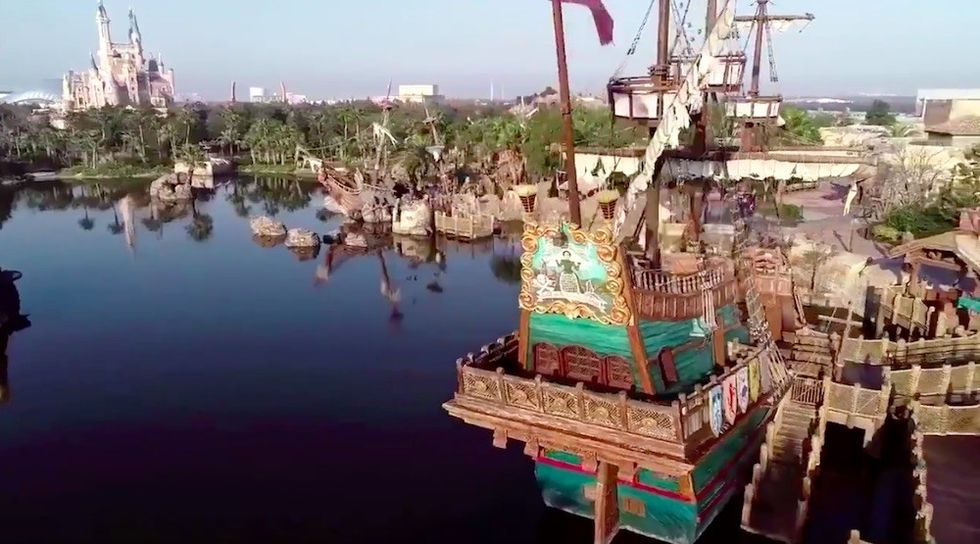 pirate ship shanghai disneyland quiet coronavirus trouble in the amusement park industry